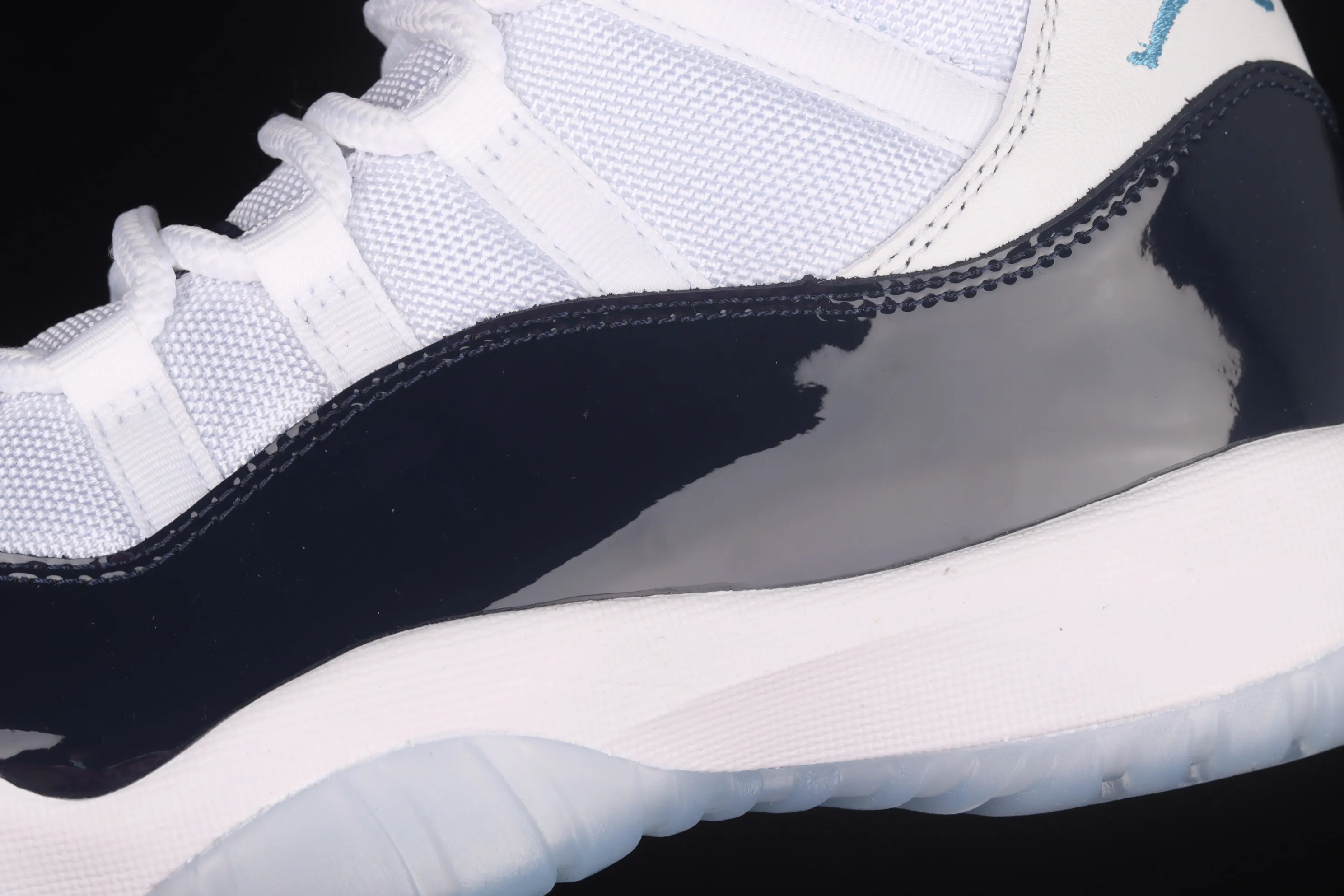 All categories Air Jordan Jordan series basketball shoes Air Jordan 11 F version Air Jordan AJ11 "Win Like '82" Joe 11 Midnight Blue AJ11 Georgetown 378037-123